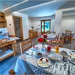 ベッド・アンド・ブレックファスト Foresteria Lombarda San Rocco コーリコ