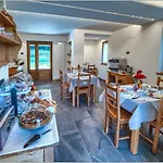Foresteria Lombarda San Rocco ベッド・アンド・ブレックファスト 4*