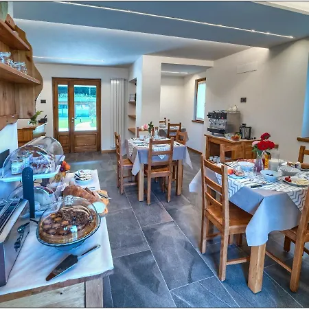 Foresteria Lombarda San Rocco Bed & Breakfast *