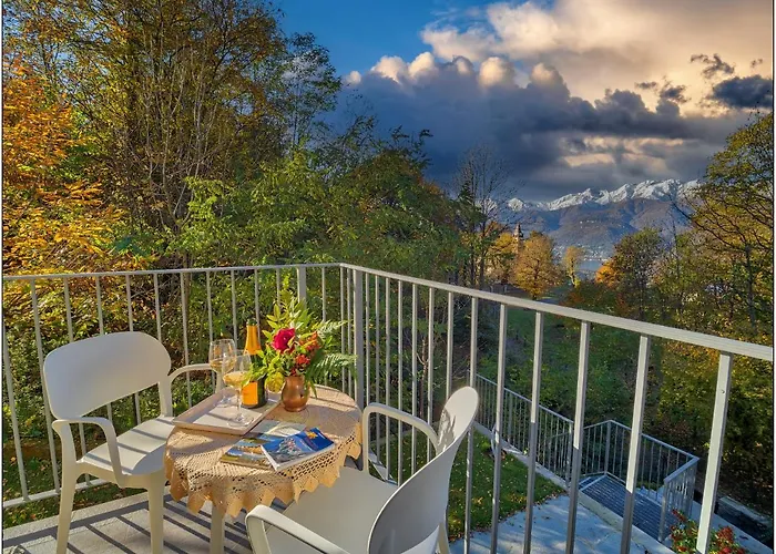 Foresteria Lombarda San Rocco فندق مبيت وإفطار 4*