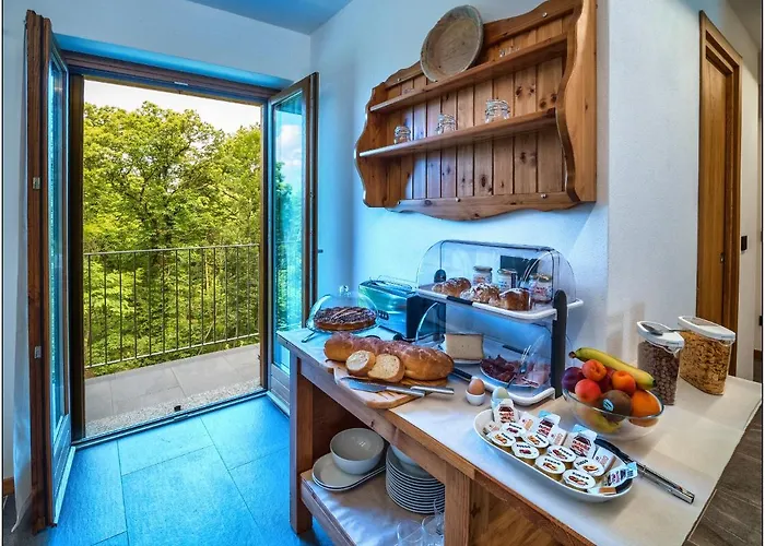 Foresteria Lombarda San Rocco فندق مبيت وإفطار